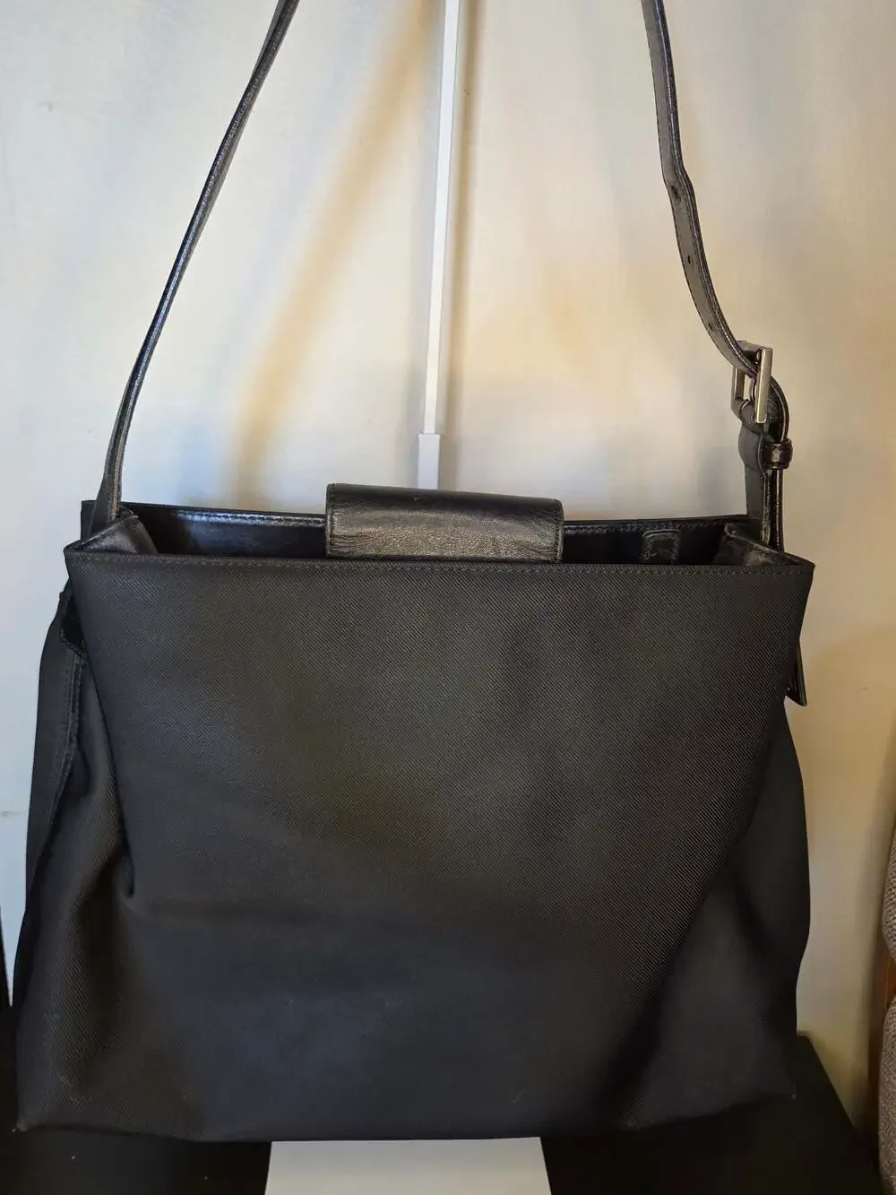 Vintage Coach G9K-7412 Black Nylon and Leather Shoulder Bag